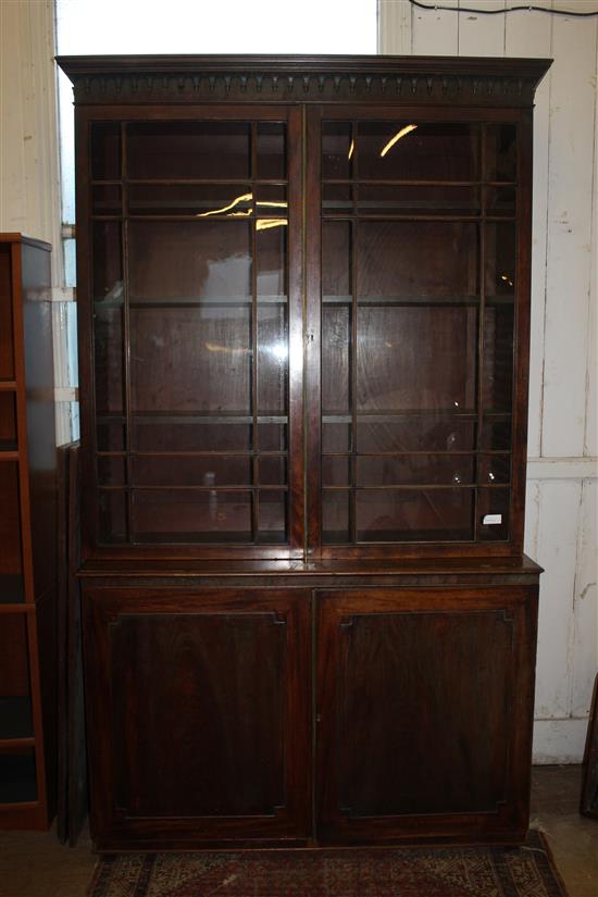 Georgian glazed mahogany bookcase